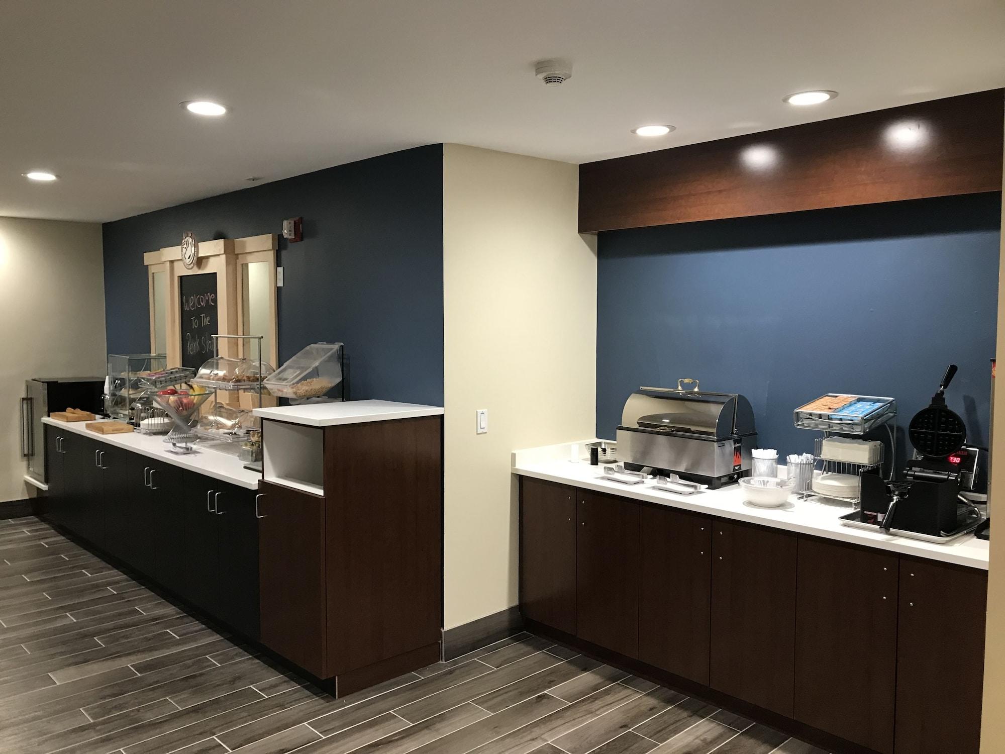 Americinn By Wyndham Hotel