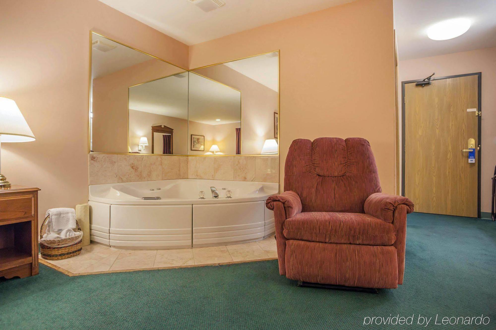 Hotel Americinn By Wyndham 3*